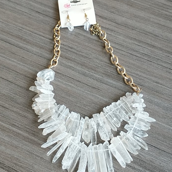 And Lovely Jewelry - Quartz Necklace & Earrings set
